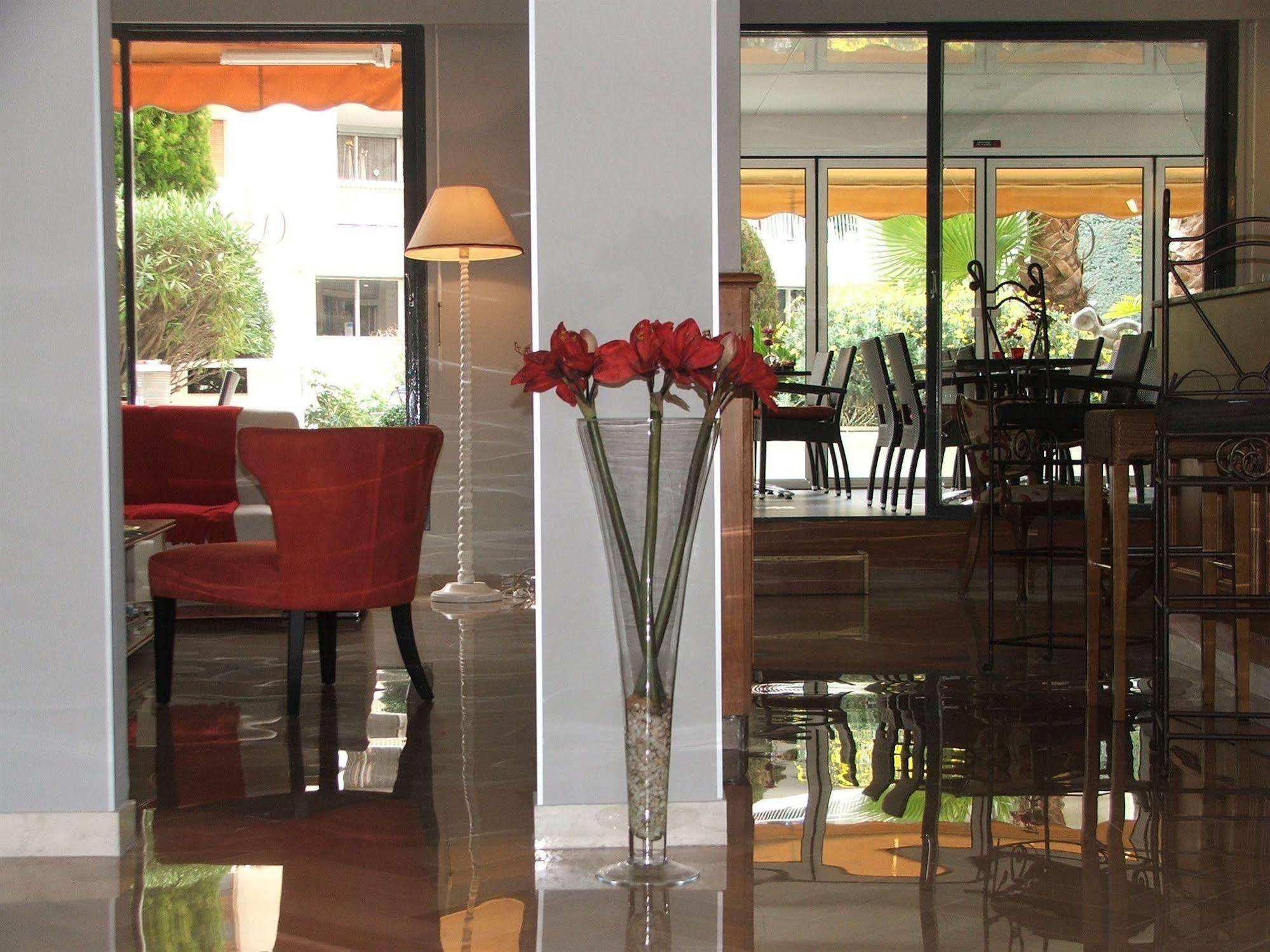Hotel Diana Vence Bagian luar foto